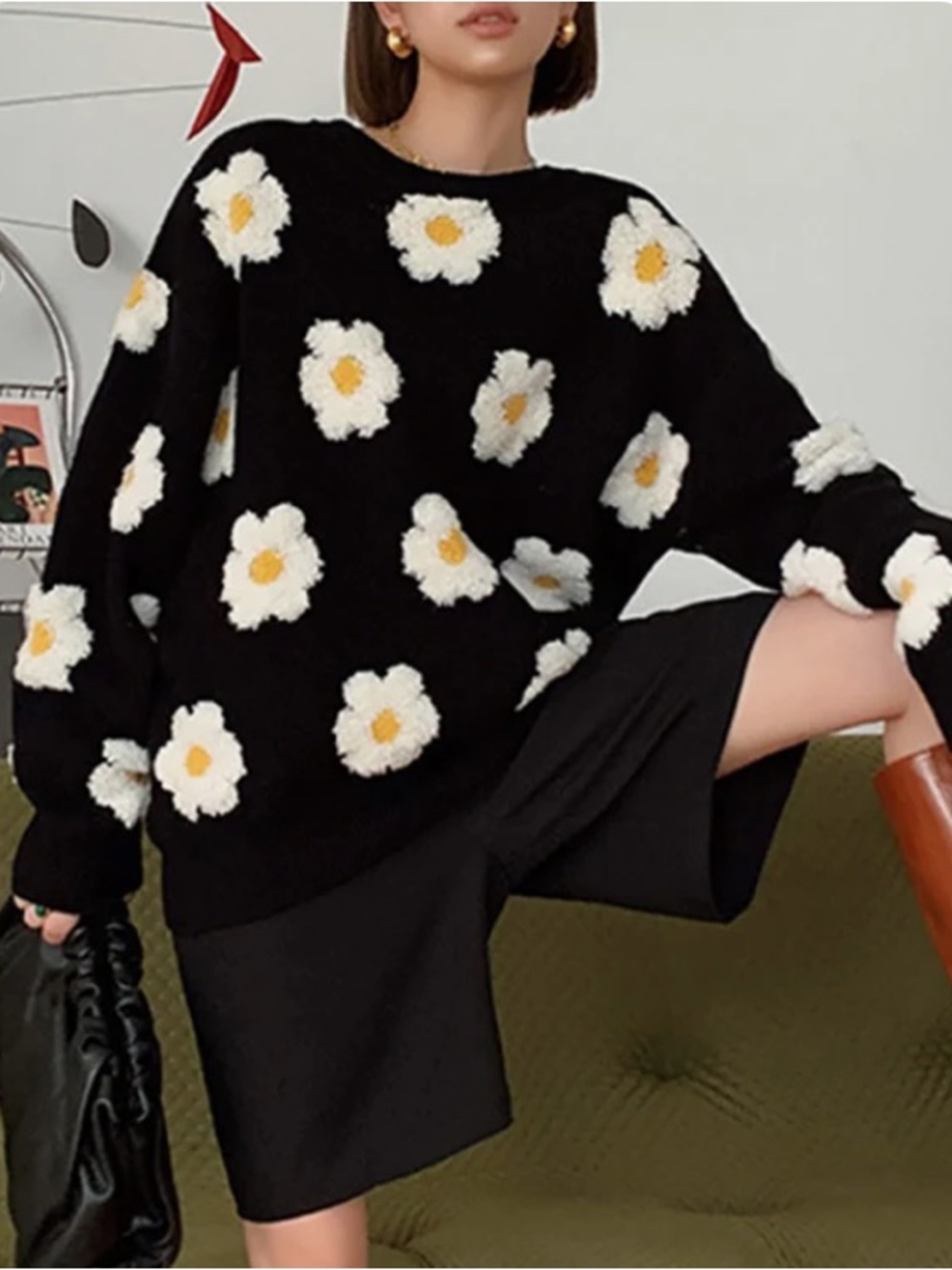 โจNWT COMMENSE Floral Daisy ๐ผ Knit Crewneck Sweater | Black & White - M - Picture 4 of 6